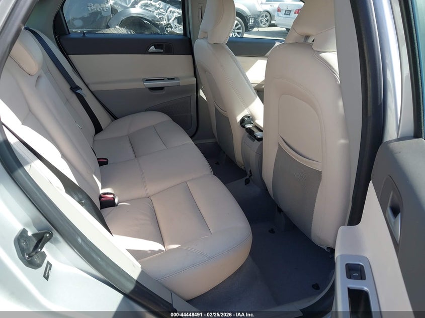 2011 Volvo S40 T5/T5 R-Design VIN: YV1672MS4B2535637 Lot: 44448491