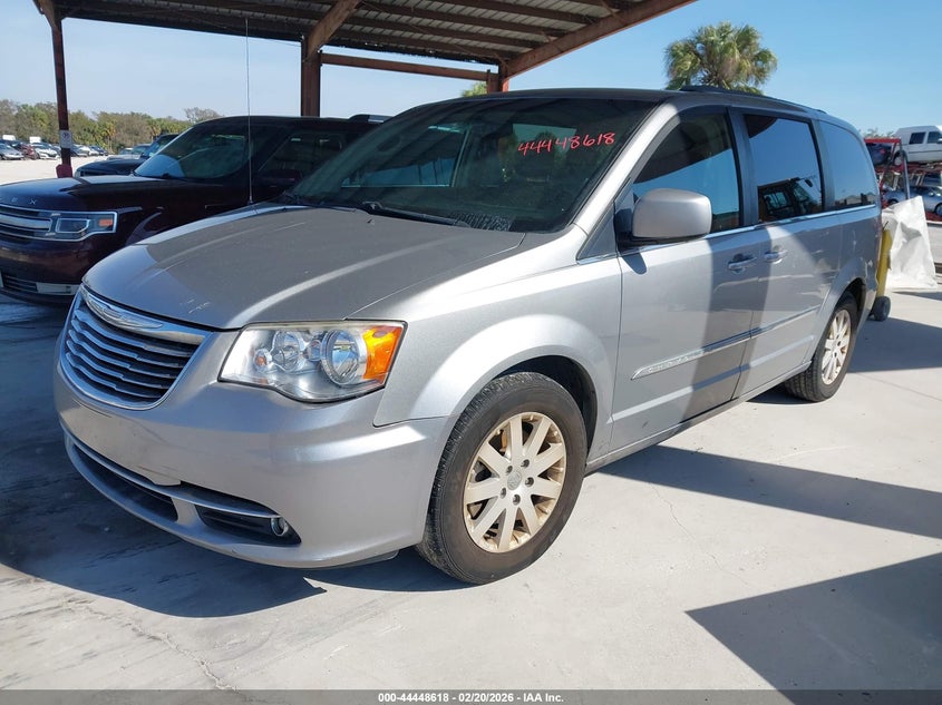 2016 Chrysler Town & Country Touring