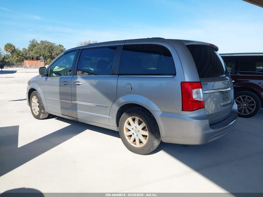 2016 Chrysler Town & Country Touring