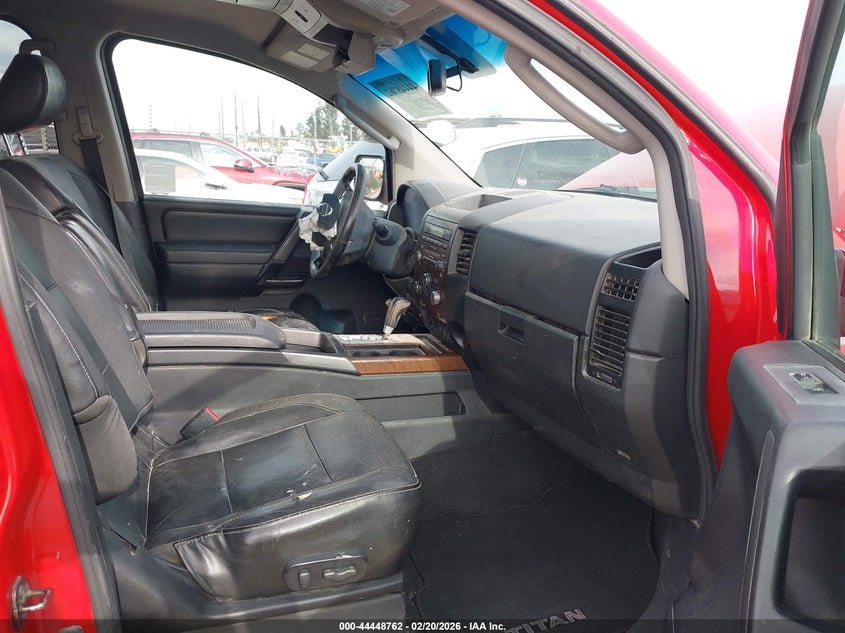 2011 Nissan Titan Sl