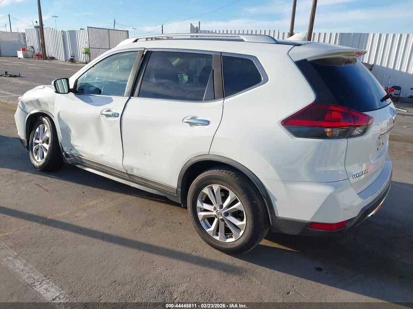 VIN KNMAT2MT6JP591245 2018 NISSAN ROGUE SV