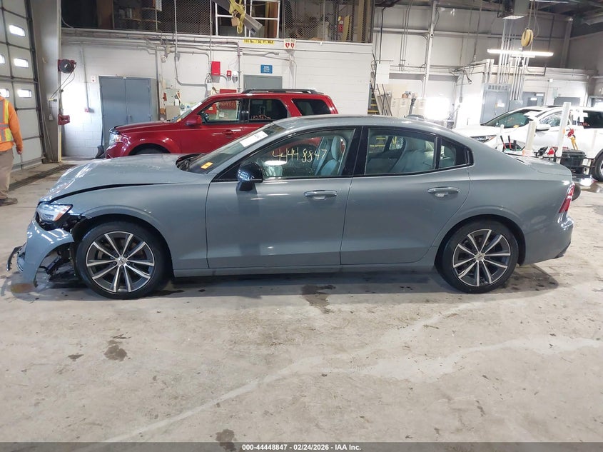 2022 Volvo S60 B5 Black Edition Momentum/B5 Inscription/B5 Momentum VIN: 7JRL12TZ8NG189481 Lot: 44448847