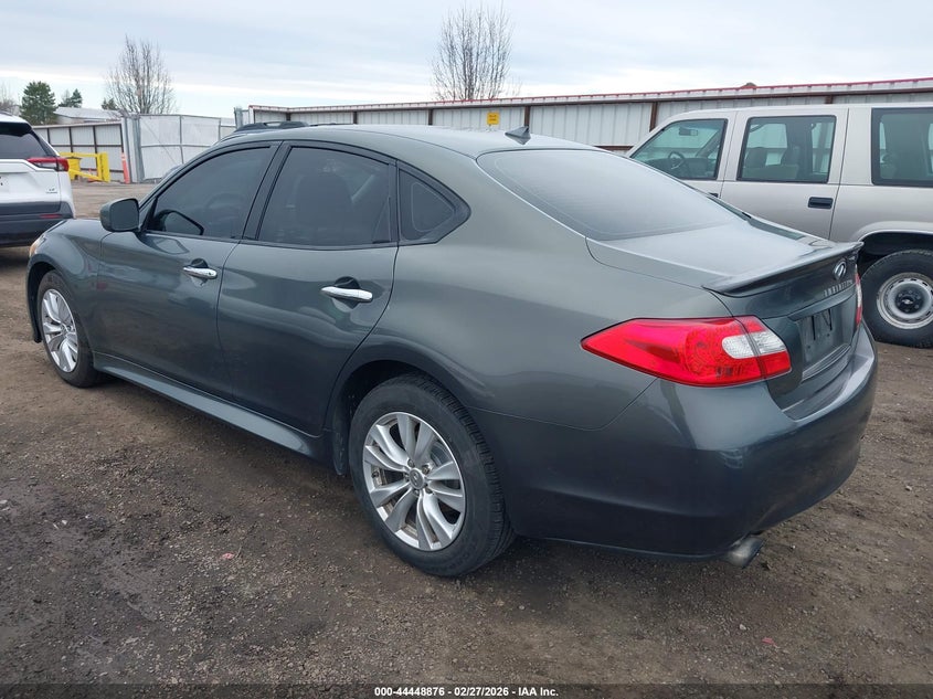 2011 Infiniti M56X