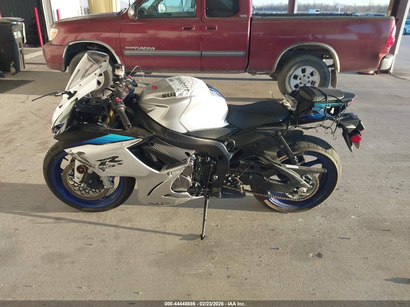 2026 Suzuki Gsx-R750 VIN: JS1GR7MA3T7100244 Lot: 44448886