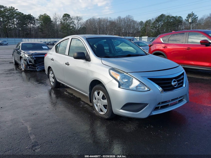 2015 Nissan Versa 1.6 S+