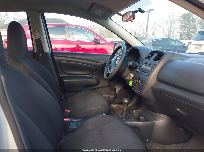 2015 Nissan Versa 1.6 S+