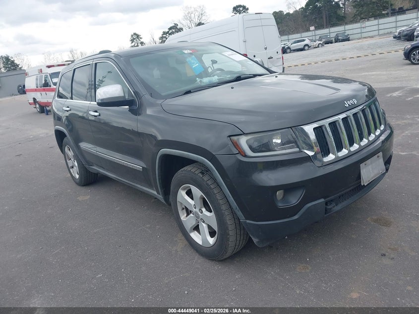 Vin: 1j4rr4gg1bc530738, lot: 44945707, jeep grand cherokee laredo 2011 img_1