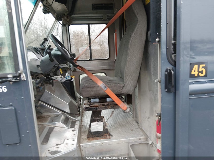 2019 Ford E-450 E-450 Stripped blue Lot 111044449117 Vin 1FC3E4K60KDC48624