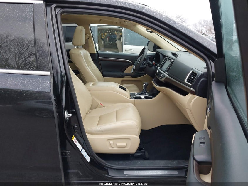 2014 Toyota Highlander Limited Platinum V6