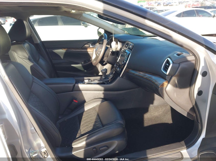 2017 Nissan Maxima 3.5 Platinum