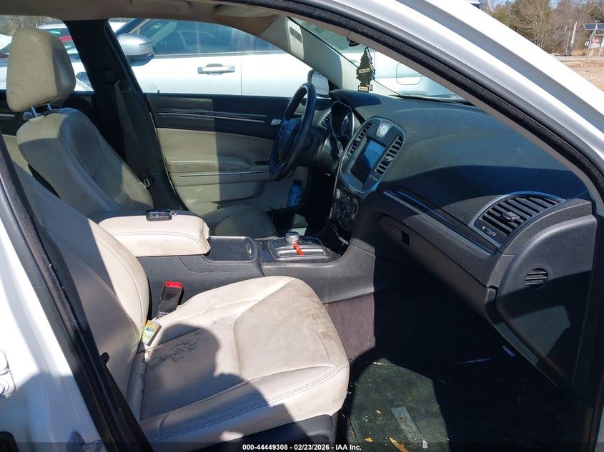 2017 Chrysler 300 Limited