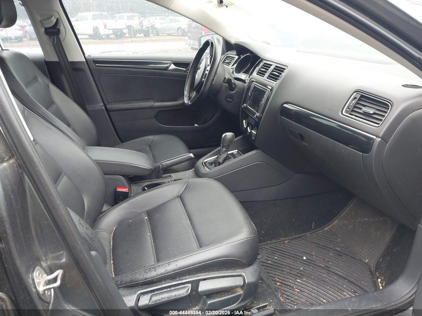 2016 Volkswagen Jetta 1.8T Sel