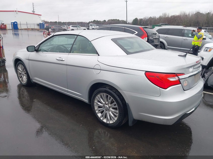 2011 Chrysler 200 Limited