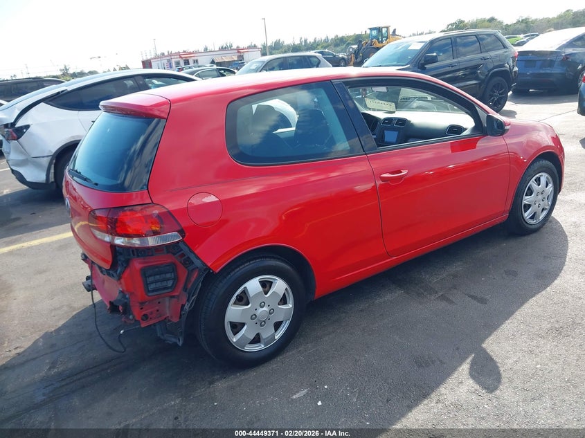 2011 Volkswagen Golf 2.5L 2-Door