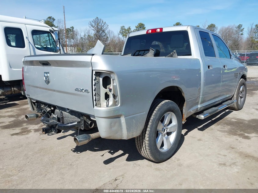 2019 Ram 1500 Classic Express 4X4 6'4 Box