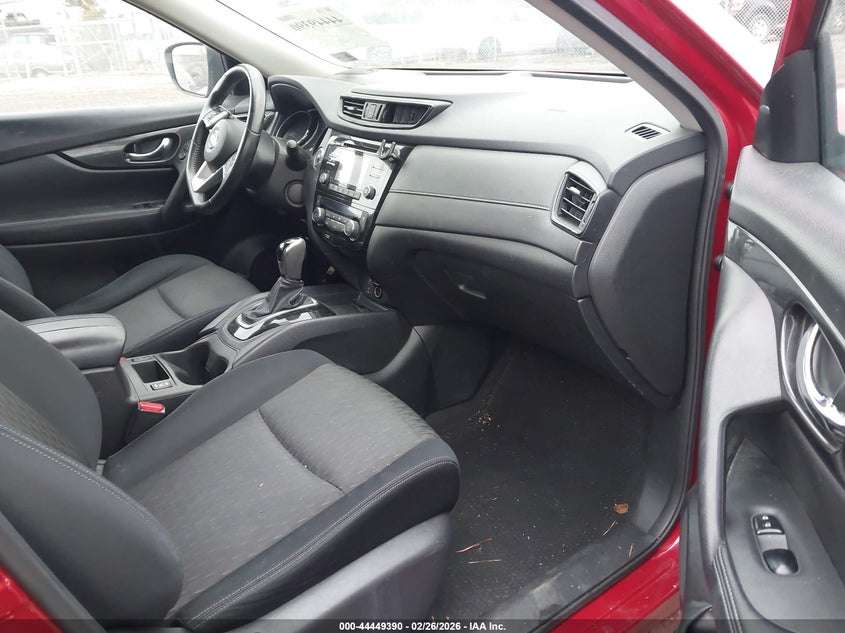 2017 Nissan Rogue Sv