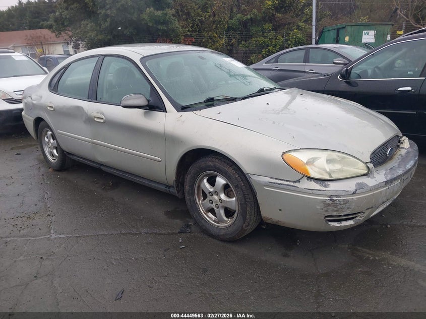 2005 Ford Taurus Se