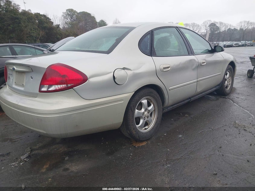 2005 Ford Taurus Se