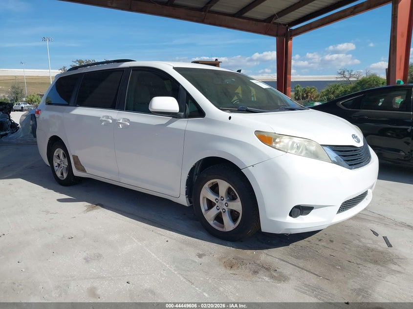 2011 Toyota Sienna Le V6