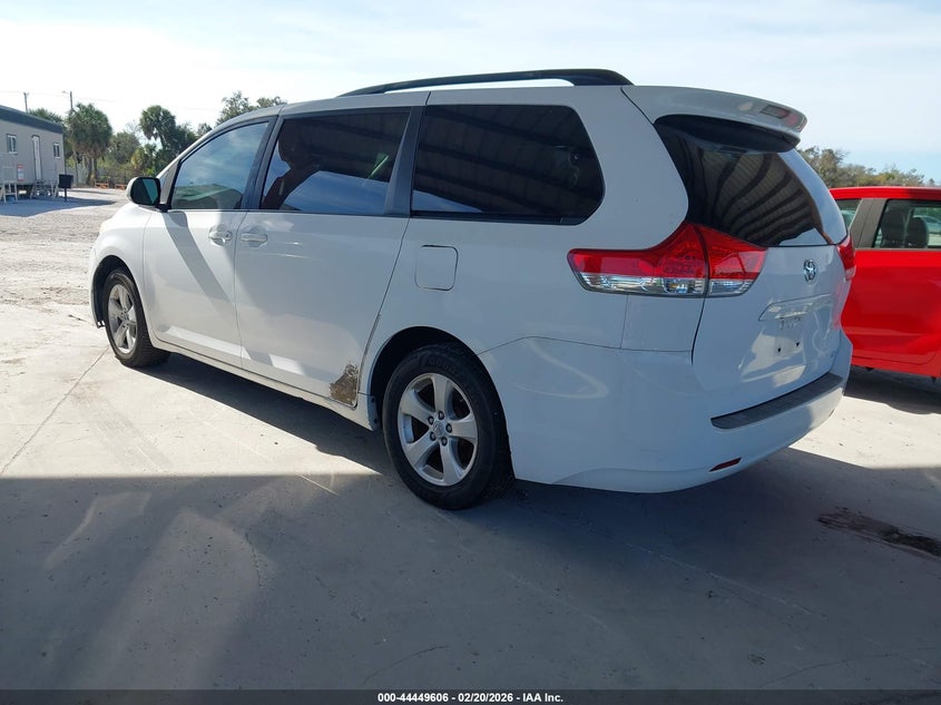 2011 Toyota Sienna Le V6