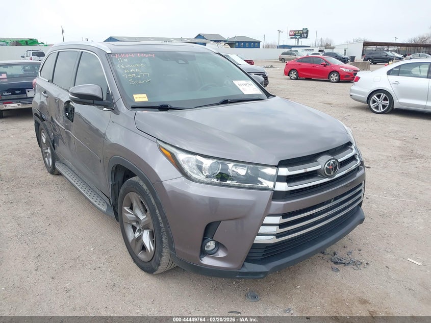 2019 Toyota Highlander Limited Platinum