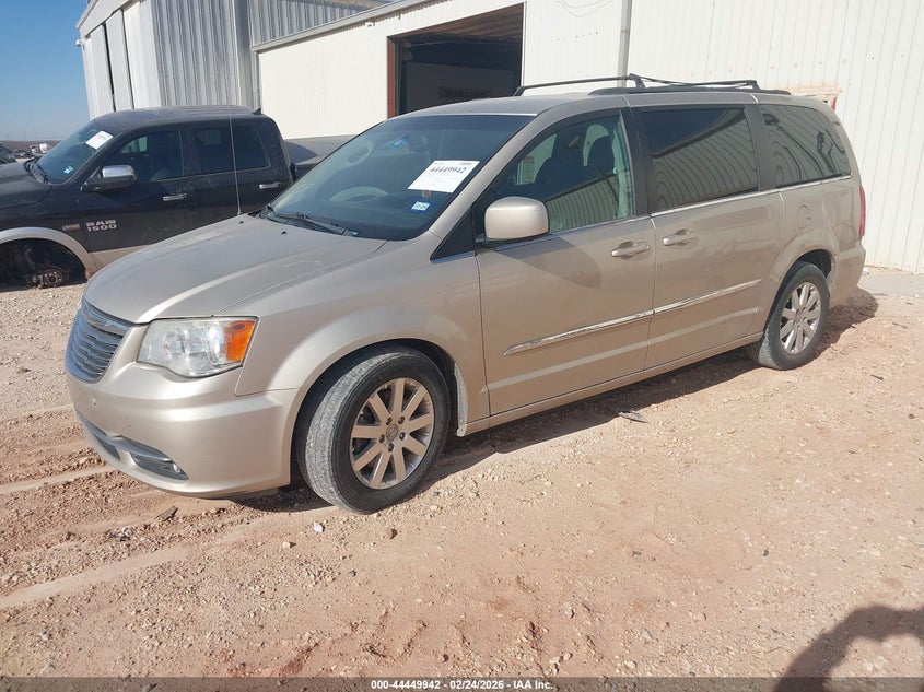 2016 Chrysler Town & Country Touring