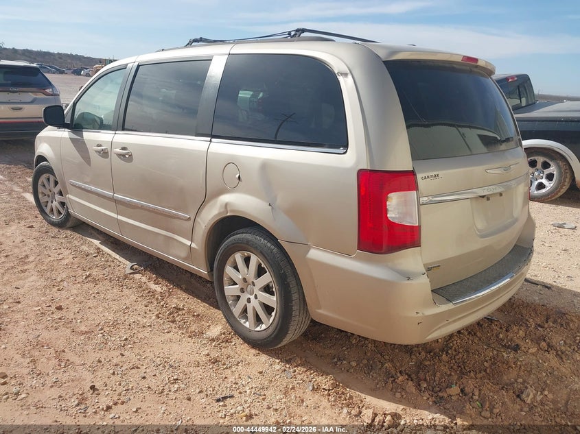 2016 Chrysler Town & Country Touring