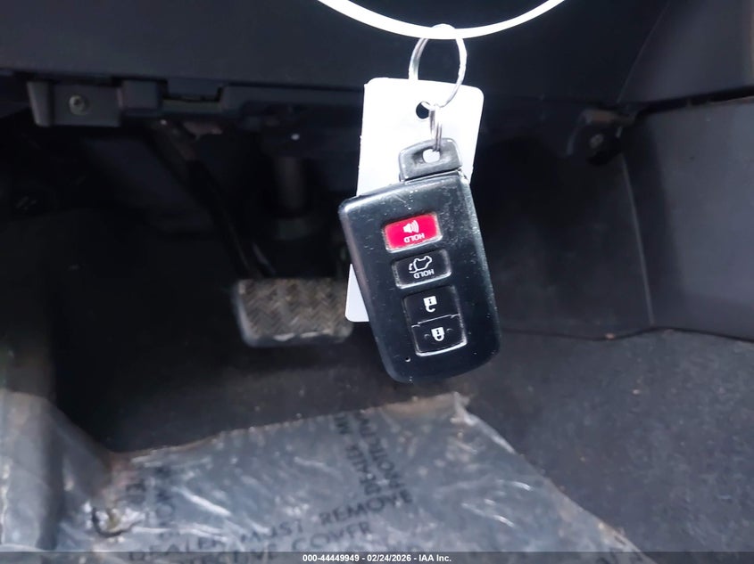 TOYOTA RAV4 - zdjęcie 11
