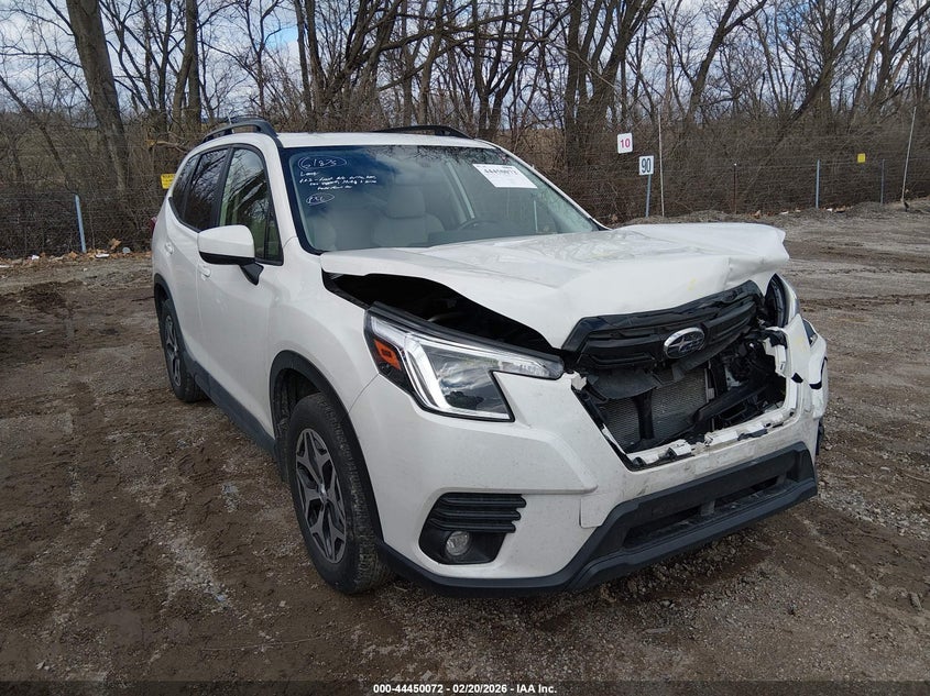 2024 Subaru Forester Premium