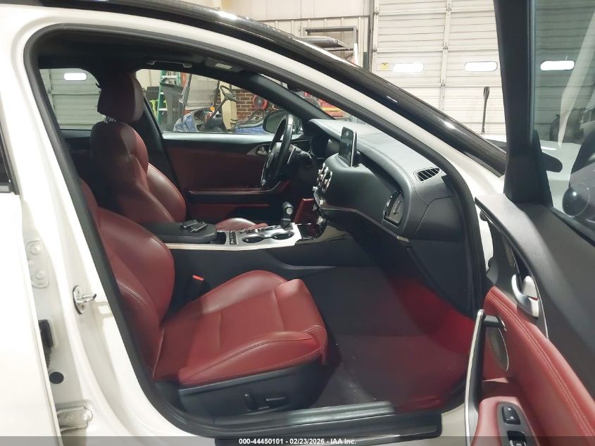 2019 Kia Stinger Gt1