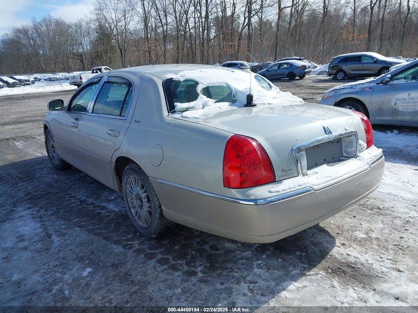 2006 Lincoln Town Car Designer Series