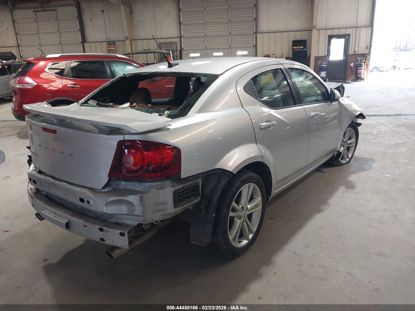 Vin: 1b3bd1fg5bn513422, lot: 44946852, dodge avenger mainstreet 20114