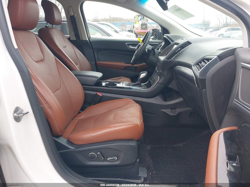 2016 Ford Edge Titanium