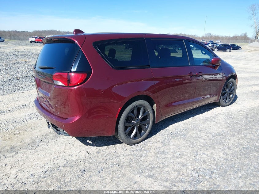 2018 Chrysler Pacifica Touring Plus