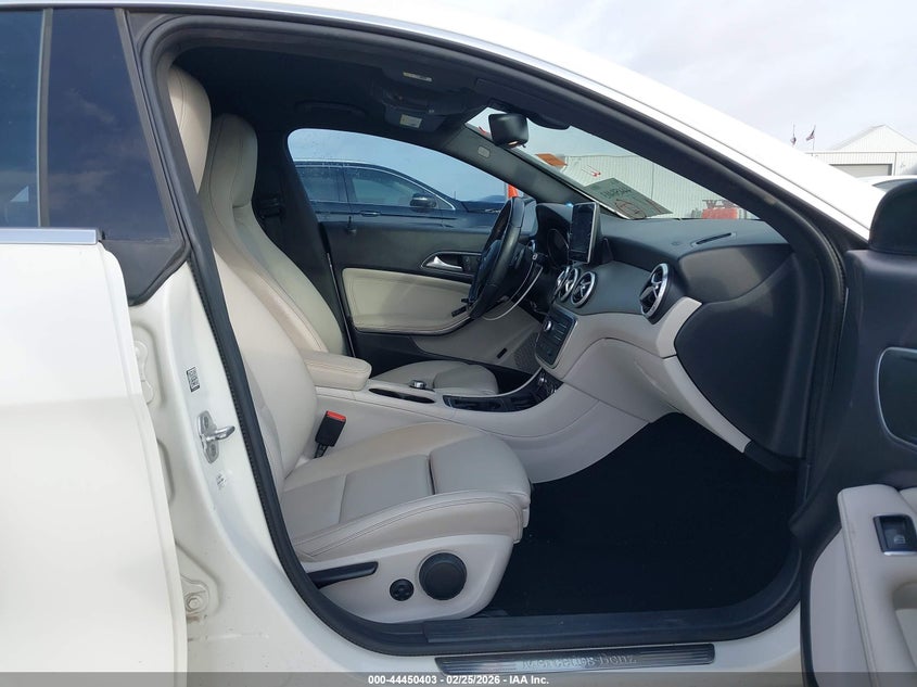 2016 Mercedes-Benz Cla 250