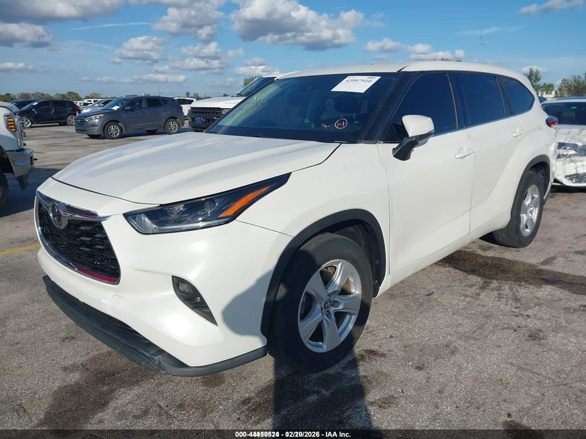 2020 Toyota Highlander Le