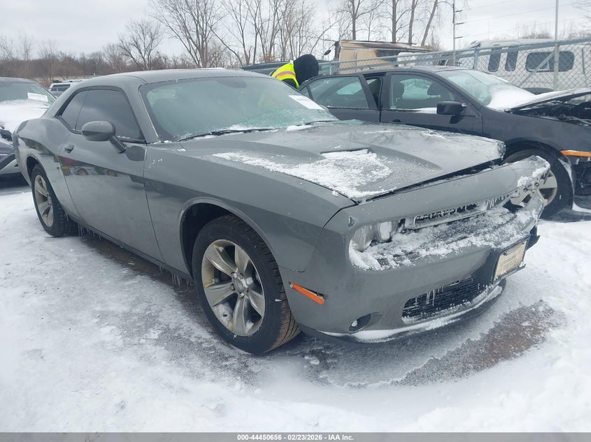 2017 Dodge Challenger Sxt