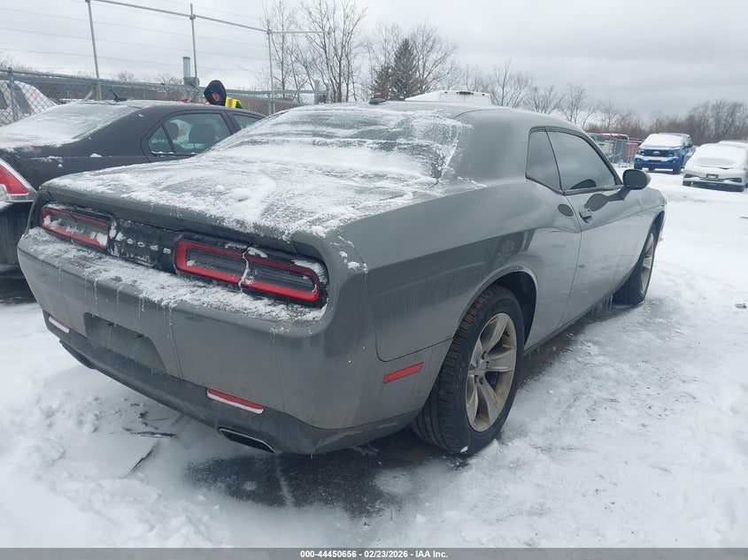 2017 Dodge Challenger Sxt