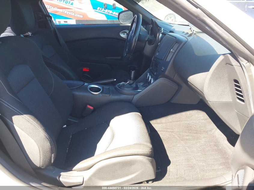 2016 Nissan 370Z Sport