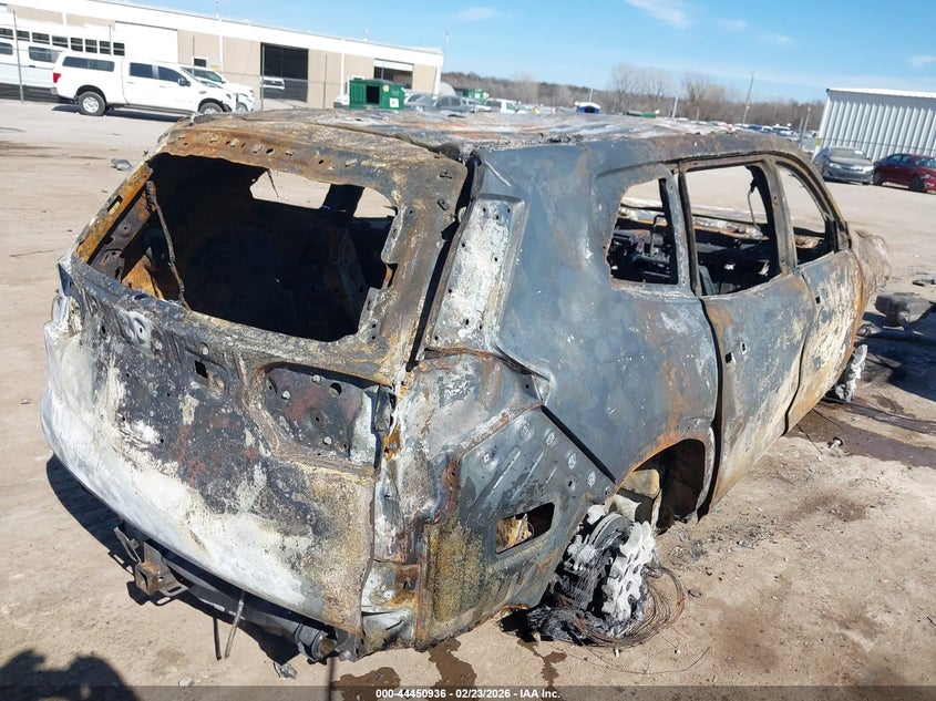 2025 GMC Acadia Fwd Elevation