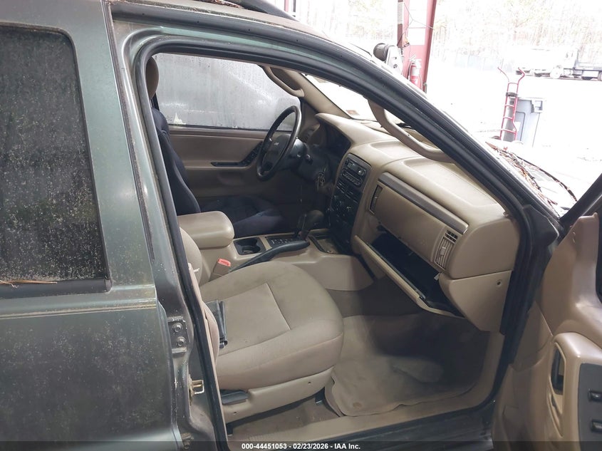 2002 Jeep Grand Cherokee Laredo