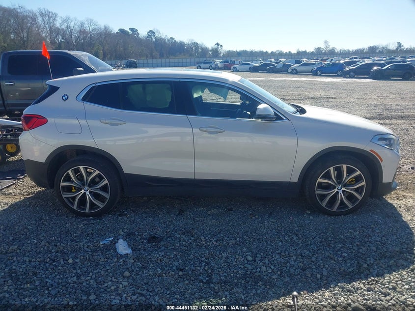 VIN WBXYJ3C31JEJ82399 2018 BMW X2 SDRIVE28I
