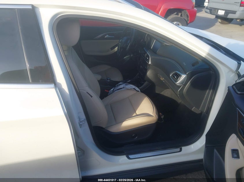 2017 INFINITI QX30 auction photo 5