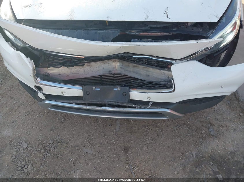 2017 INFINITI QX30 auction photo 6