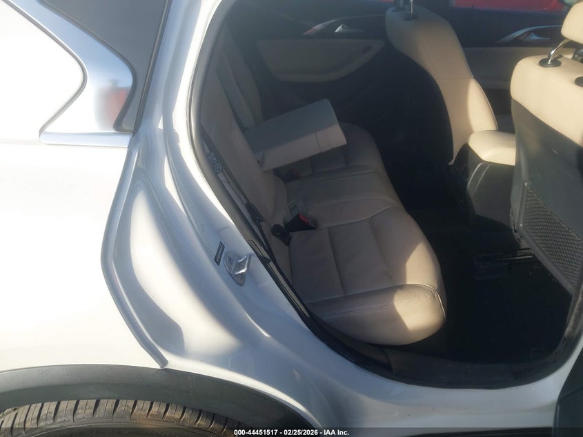 2017 INFINITI QX30 auction photo 8