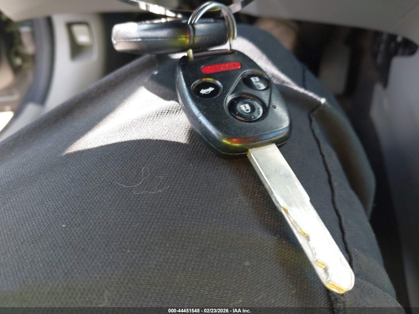 19XFB2F88CE334740 2012 Honda Civic 1.8 Ex grey