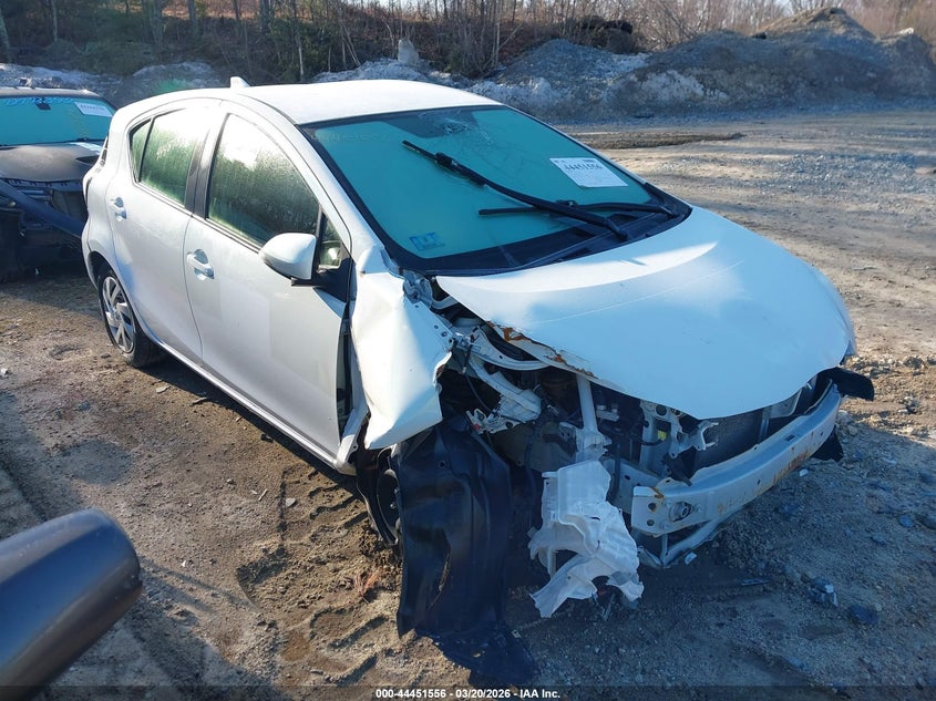2015 TOYOTA PRIUS C TWO
