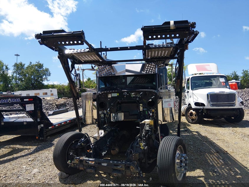 2023 OTHER PETERBILT 389 TRUCK N/A
