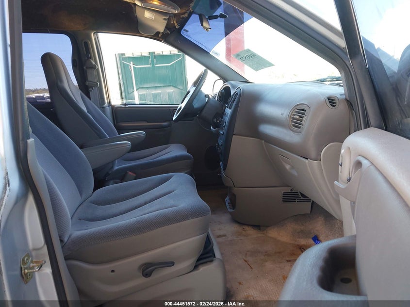 2002 Dodge Caravan Se