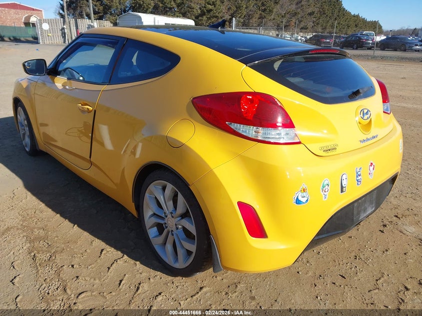 2013 Hyundai Veloster Base W/Black